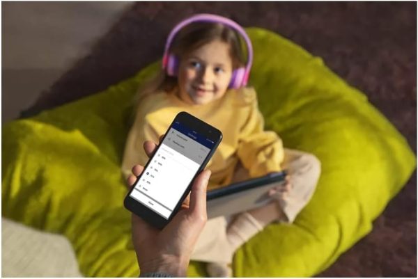 PHILIPS K4206 Kids Wireless Headphone,On-Ear Bluetooth Headphone with Safe - Image 2