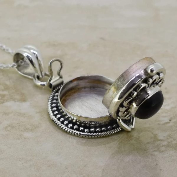Black onyx pendant, 925 sterling silver, perfume box pendant, poison box - Image 5