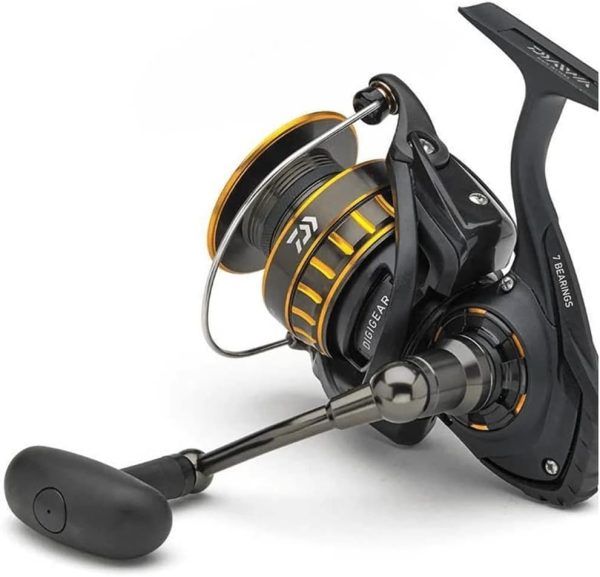 Daiwa BG2000 BG Saltwater Spinning Reel, Black/Gold - Image 3