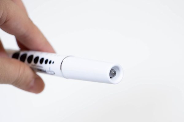 Primacare DL-9325 LED Diagnostic Penlight with Imprinted Pupil Gauge, - Image 4