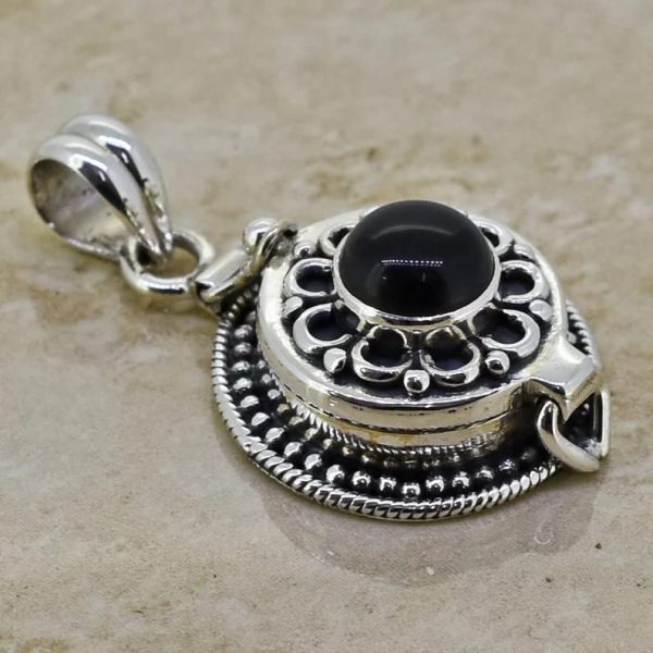 Black onyx pendant, 925 sterling silver, perfume box pendant, poison box - Image 3