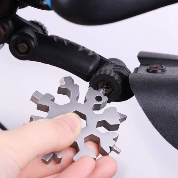 Desuccus 18-in-1 Snowflake Multi Tool, Stainless Steel Snowflake Bottle - Image 4