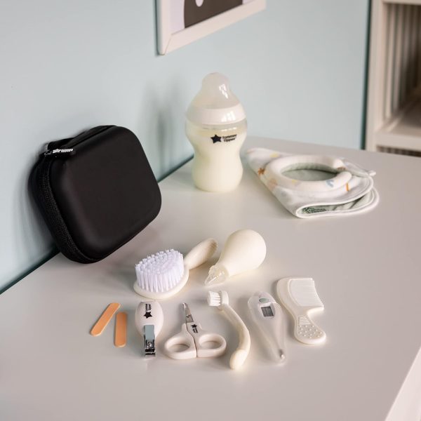 Tommee Tippee Closer to Nature Healthcare & Grooming Kit - Image 6