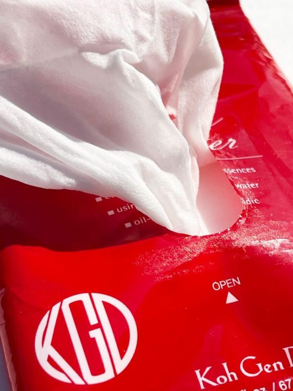 Koh Gen Do Spa Cleansing Water Cloth - Relaxing Aromas, 5 oz. - Image 4