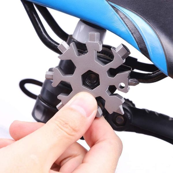 Desuccus 18-in-1 Snowflake Multi Tool, Stainless Steel Snowflake Bottle - Image 3