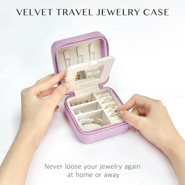 BLUTETE Travel Jewelry Box Organizer Velvet Travel Case With Mirror Rings - Image 4