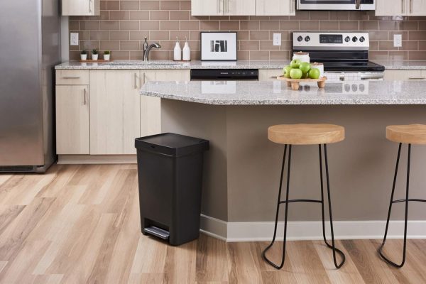 Rubbermaid Premier Series II Step-on Trash Can for Home and Kitchen, with - Image 3