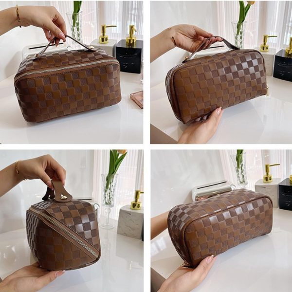 Large Capacity Checkered Makeup Bags Portable Travel Cosmetic Bags - Image 4
