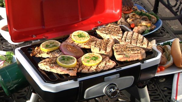 Cuisinart CGG-180 Petit Gourmet Portable Gas Grill with VersaStand, Red - Image 6
