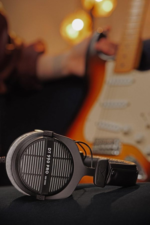 beyerdynamic DT 990 Pro 250 ohm Over-Ear Studio Headphones For Mixing, - Image 7
