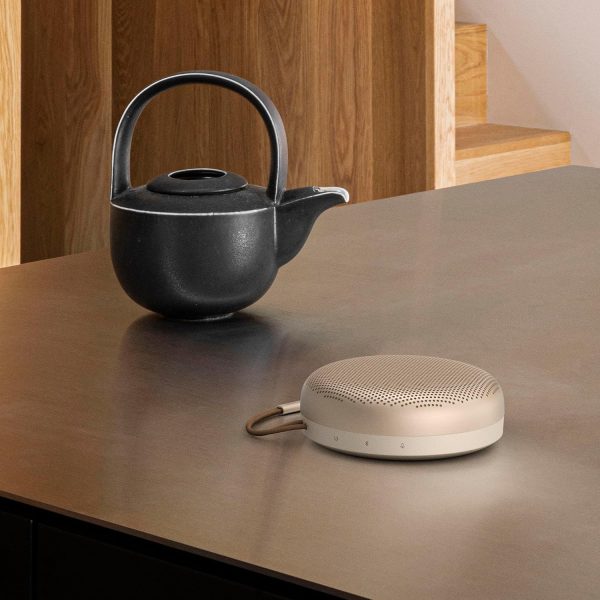 Bang & Olufsen Beosound A1 (2nd Generation) Wireless Portable Waterproof - Image 7