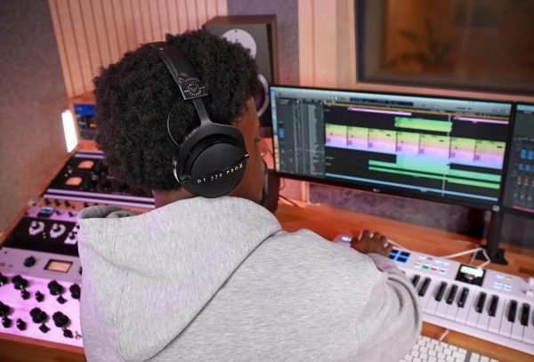 Beyerdynamic DT 770 Pro X Limited Edition Over-Ear Studio Headphones for - Image 3