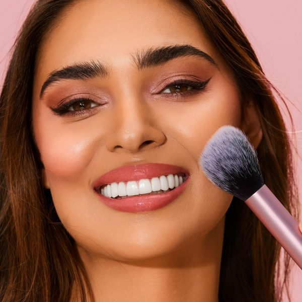 Real Techniques 5 Piece Everyday Essentials Makeup Brush Set, 4 Brushes & - Image 14