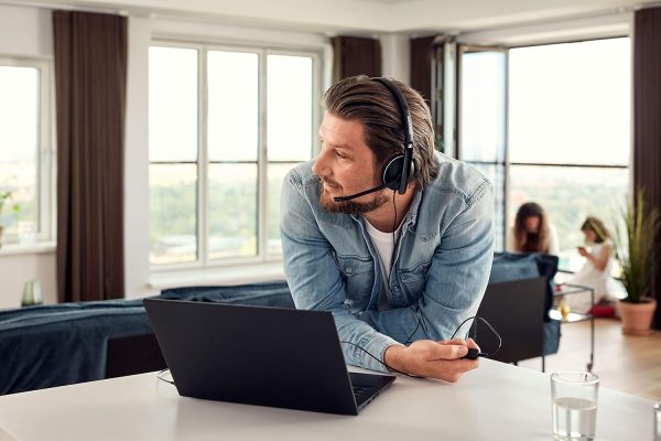 Sennheiser PC 8.2 USB On-Ear Headset With In-Line Volume Control - Secure - Image 7