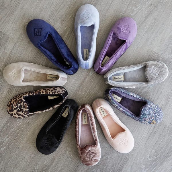 Dearfoams Women's Cozy Memory Foam Indoor Rebecca Closed Back House Ballet - Image 2