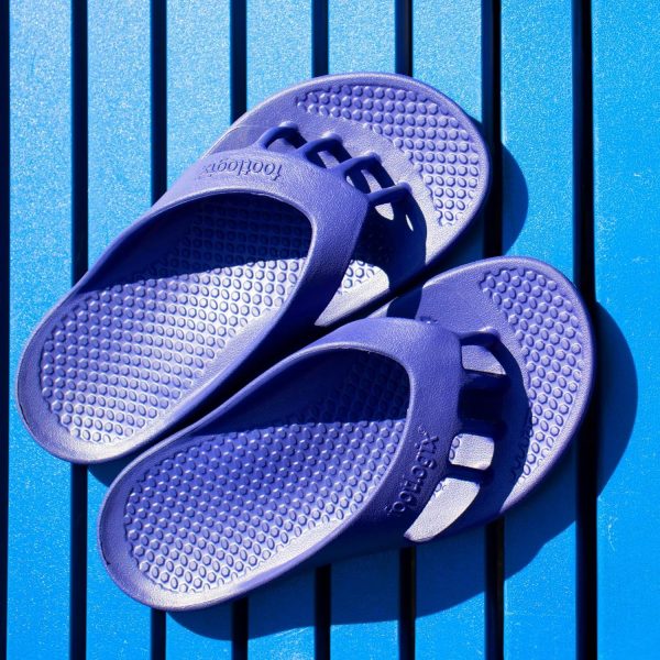 Comfeeze by Footlogix - Recovery Sandals for Women, Toe Separators, - Image 7