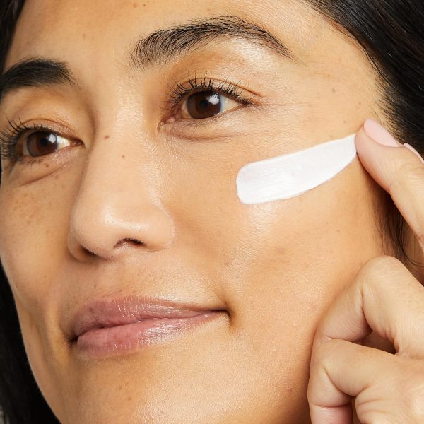 No7 Restore & Renew Face & Neck Multi Action Skincare System - SPF 30 Face - Image 4