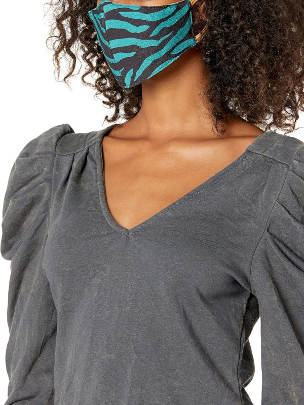 KENDALL + KYLIE Women's Puff Sleeve V-neck - Amazon Exclusive - Image 7