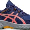 trail running shoes