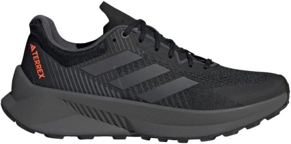 trail running shoes