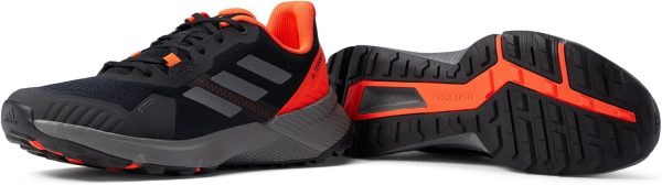 trail running shoes