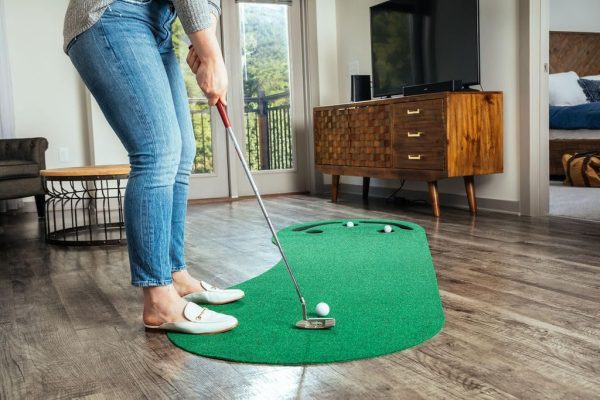 Par Three Golf Putting Green (3' x 9') - Image 2