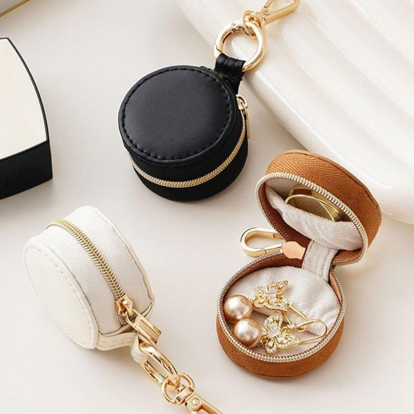 Versatile Jewelry Holder with Keychain Clip Travel Jewelry Case Portable - Image 6