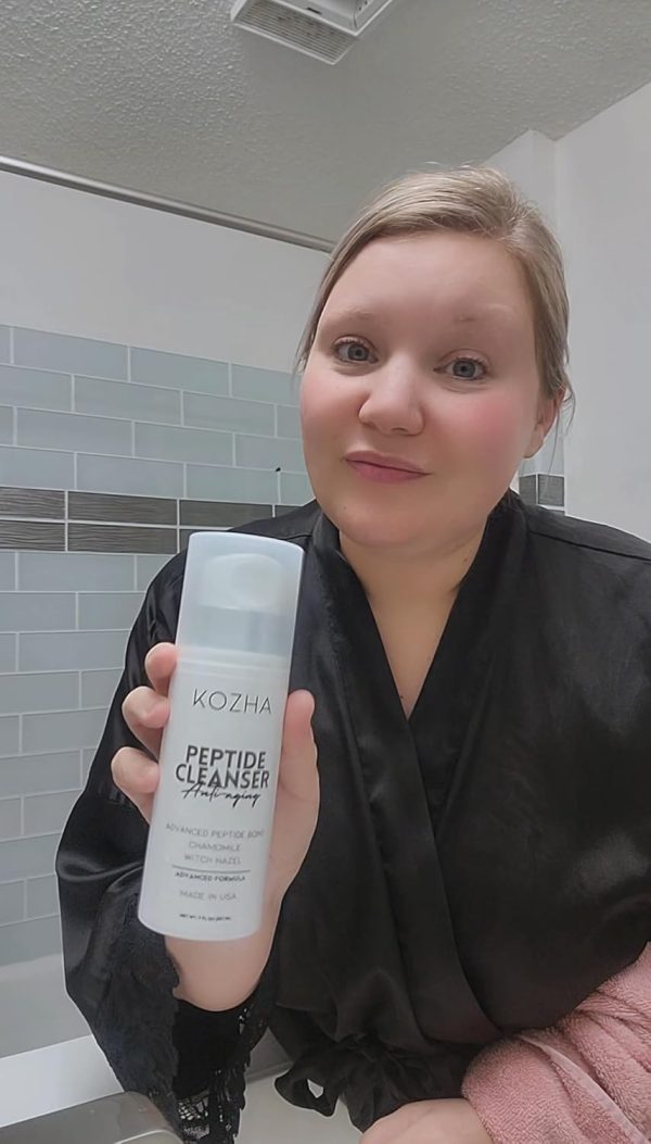 Revitalize Your Skin Anti-Aging Peptide Facial Cleanser - A Must-Have in - Image 7