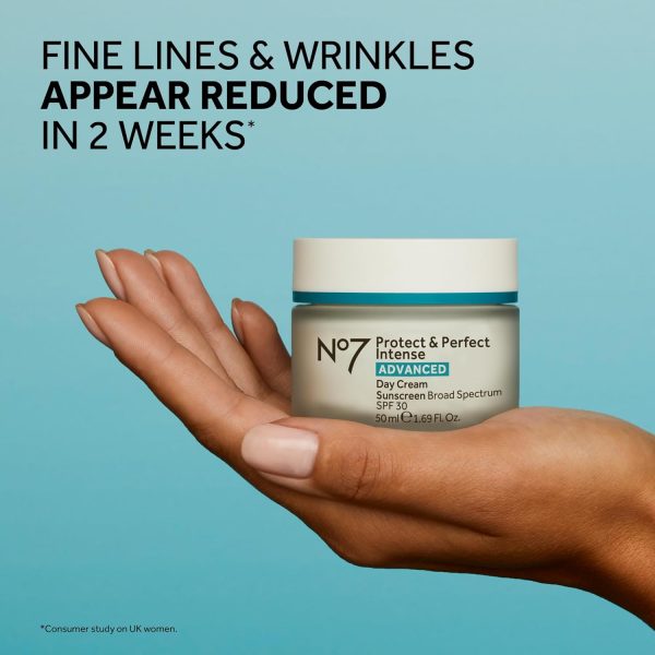 No7 Protect & Perfect Intense Advanced Fragrance-Free Day Cream SPF 30 - - Image 4