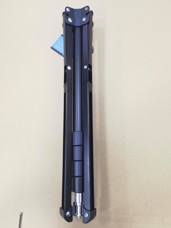 NEEWER 71"/180cm Portable Light Stand, Adjustable Metal Camera Tripod - Image 11
