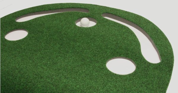 Par Three Golf Putting Green (3' x 9') - Image 4
