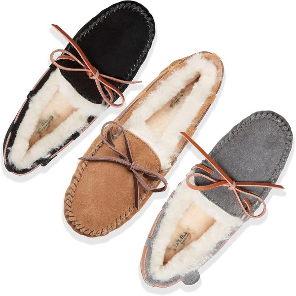 Dearfoams Women's Fireside Water Resistant Genuine Shearling Victoria Moc - Image 2