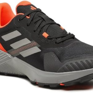 trail running shoes