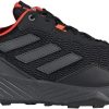 trail running shoes