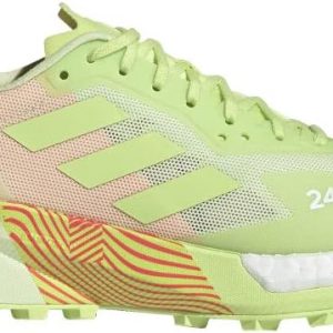 trail running shoes