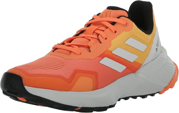 trail running shoes